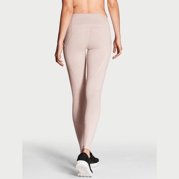 ✨✨Victoria's Secret Sport Knockout Leggings✨✨ - Picture 3 of 6